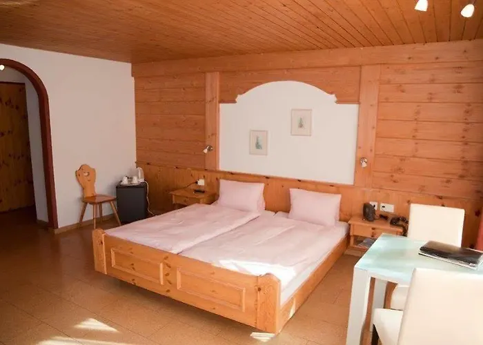 Hotel Garni Panorama 3*