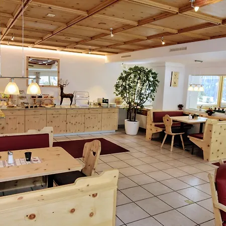 加尼全景酒店 3* 施库尔