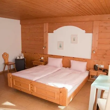 فندق Garni Panorama 3*