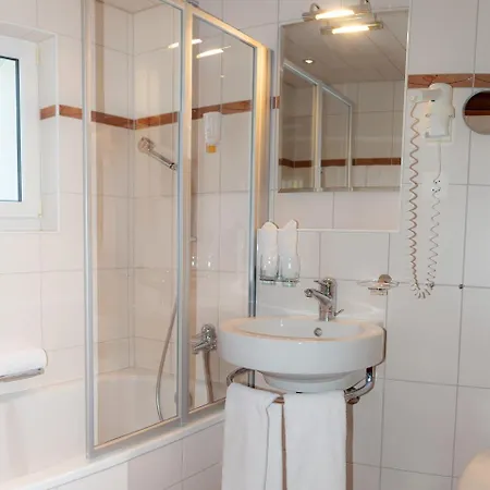 Garni Panorama 3* سكول